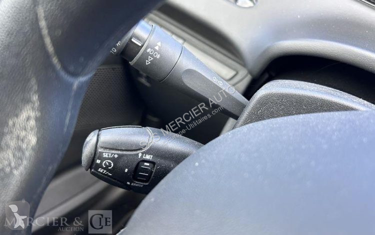Véhicule utilitaire Peugeot