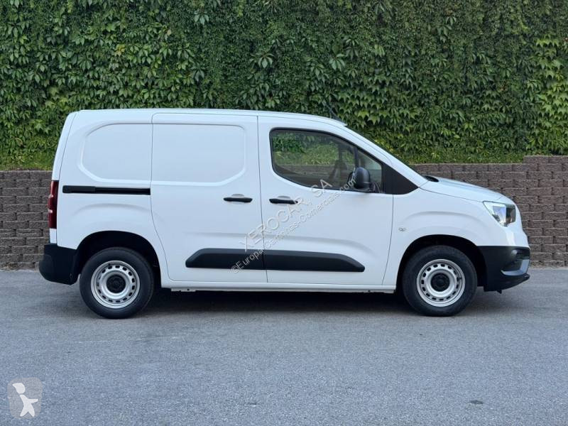 Véhicule utilitaire Opel 1.5 CDTi 100HP 3L