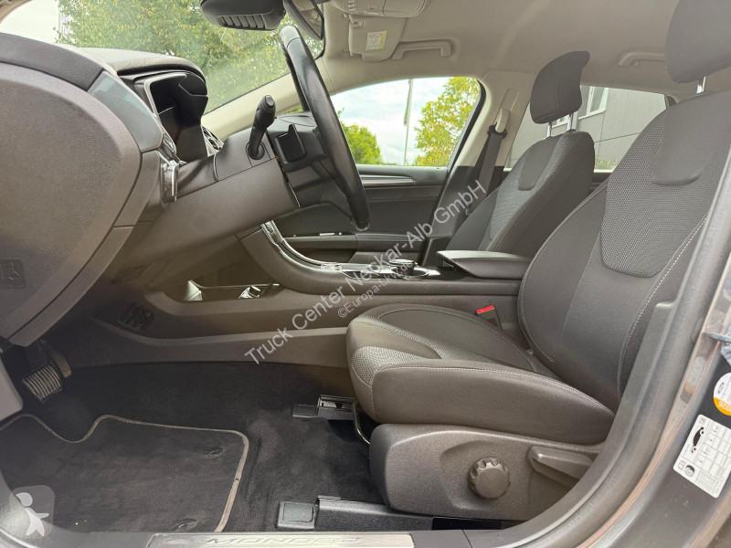 Véhicule utilitaire Ford Turnier Titanium 2.0...