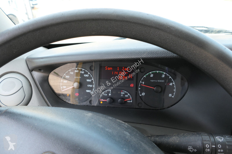 Véhicule utilitaire Iveco Daily 35 S11 C30C...
