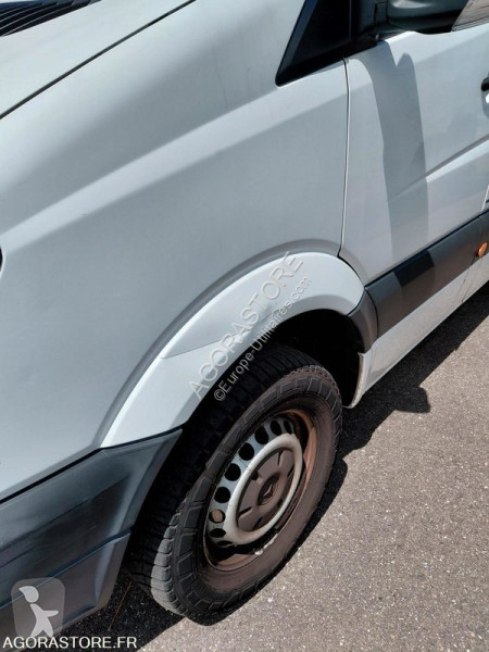 Véhicule utilitaire Mercedes SPRINTER