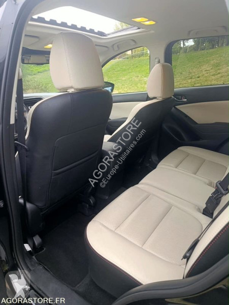 Véhicule utilitaire Mazda