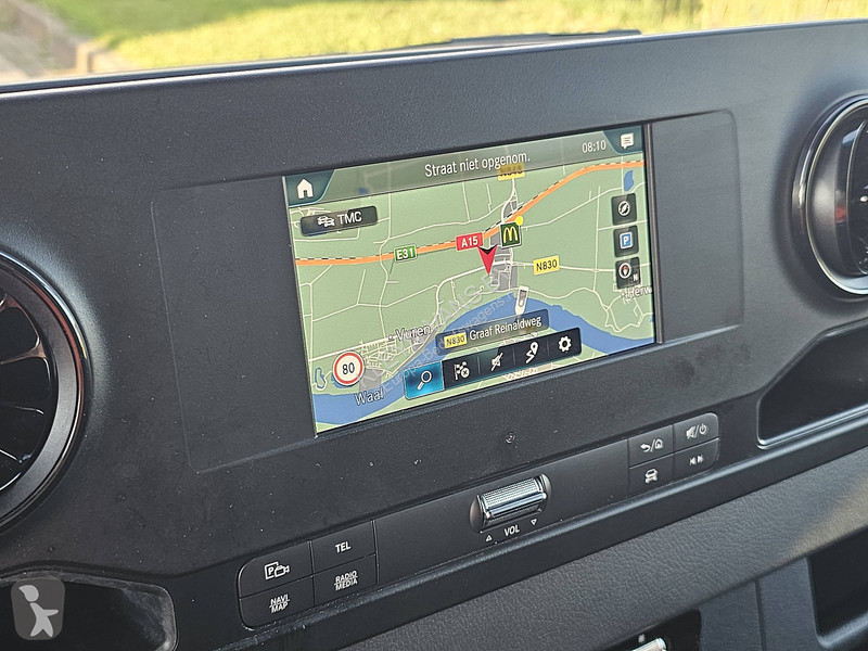 Коммерческий автомобиль Mercedes 311 ac...