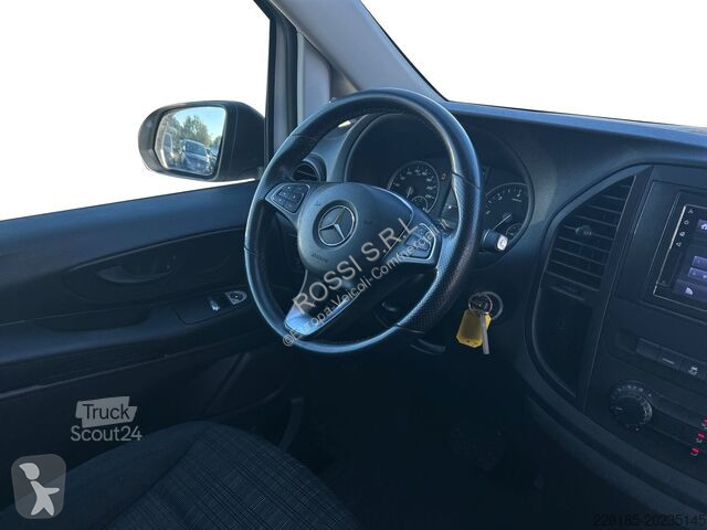 Véhicule utilitaire Mercedes III - vito 114 cdi...