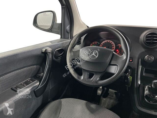 Véhicule utilitaire Mercedes I - citan 111 cdi...