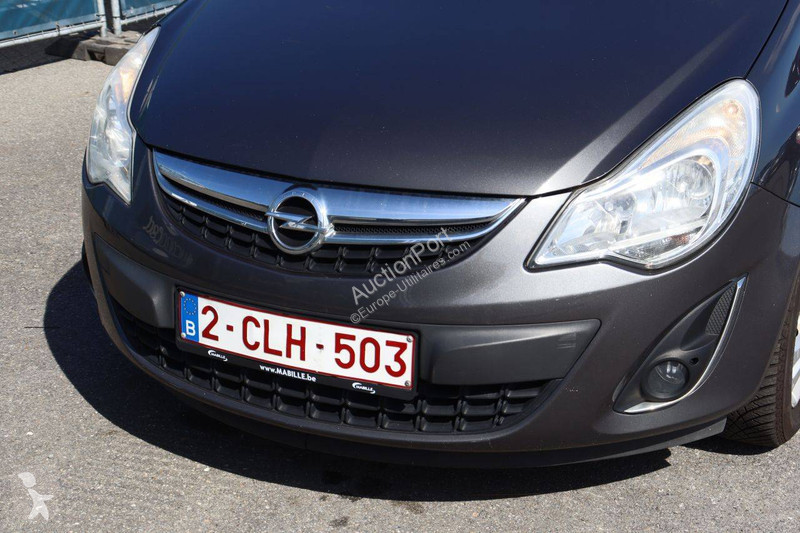 Véhicule utilitaire Opel