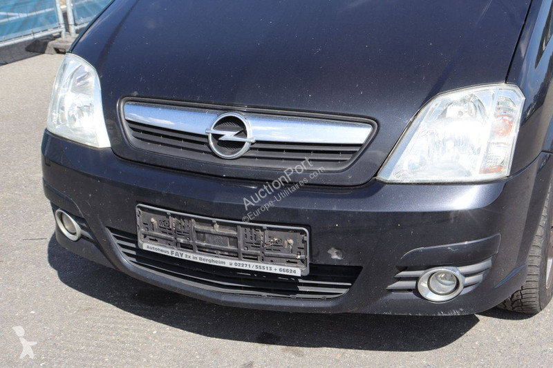 Véhicule utilitaire Opel