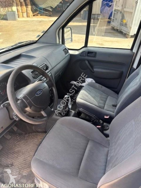 Véhicule utilitaire Ford