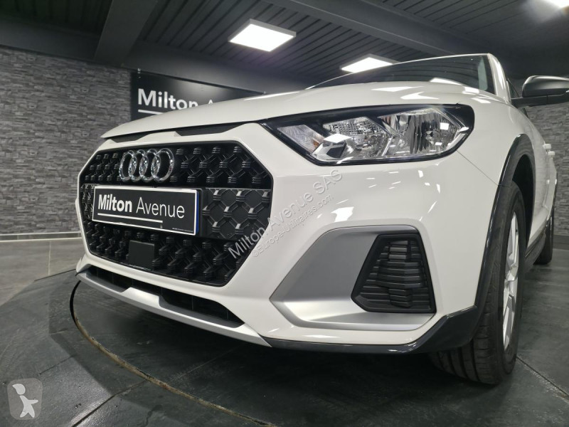 Véhicule utilitaire Audi Allstreet 1.0 30 TFSI...