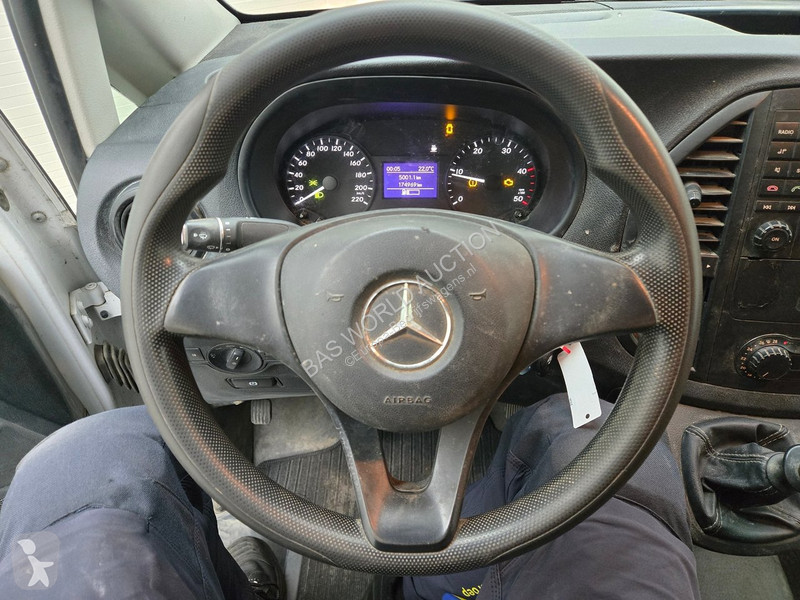 Véhicule utilitaire Mercedes 111 CDI Lang
