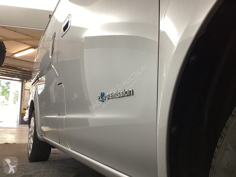 Véhicule utilitaire Nissan Business 40 kWh E