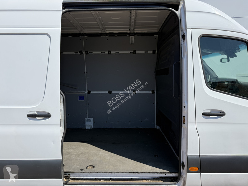 Véhicule utilitaire Mercedes 312 55kWh L2H2...