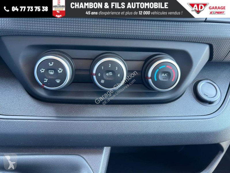 Véhicule utilitaire Renault FOURGON FG DCI 150...