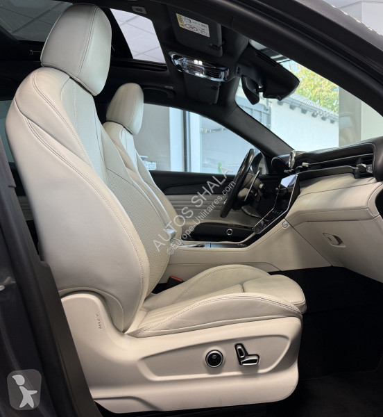 Véhicule utilitaire Maserati GRECALE 2.0 L4...