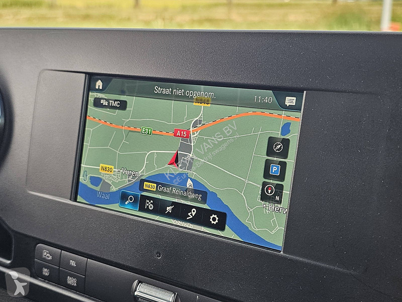 Véhicule utilitaire Mercedes 317 L2H2 Mbux Navi AC