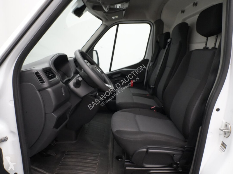 Furgoneta Renault 135PK