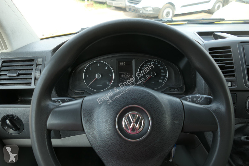 Véhicule utilitaire Volkswagen T5 Transporter...