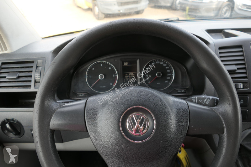 Véhicule utilitaire Volkswagen T5 Transporter...