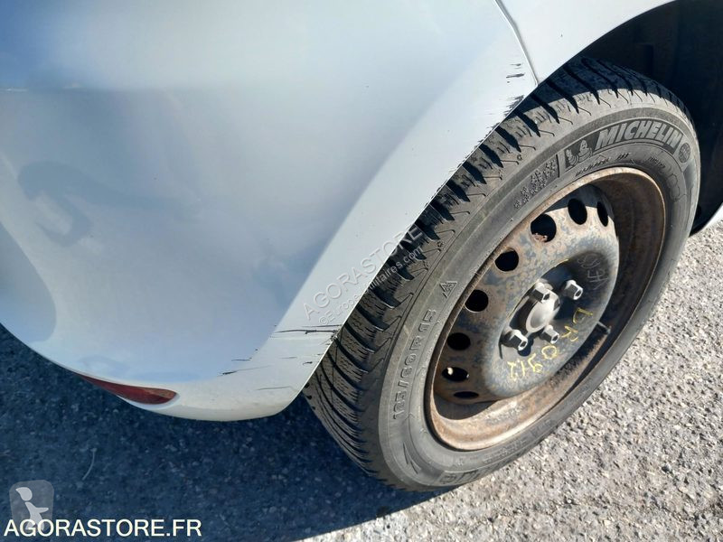 Véhicule utilitaire Renault CLIO