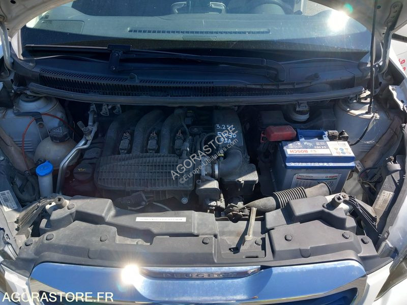 Véhicule utilitaire Peugeot 108