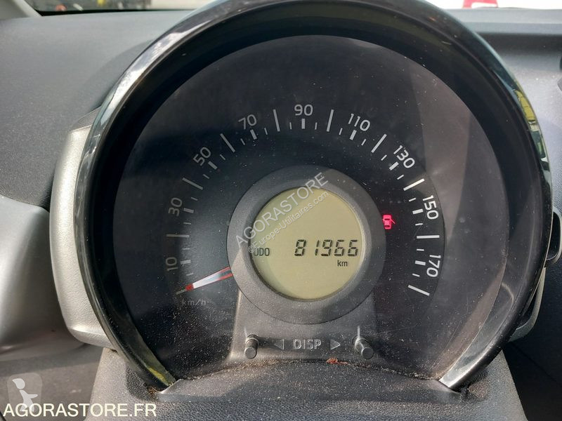 Véhicule utilitaire Peugeot 108
