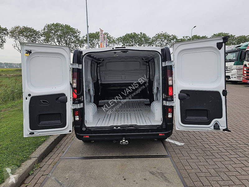 Лекотоварен автомобил Renault 2.0 DCI 130 L2H1...