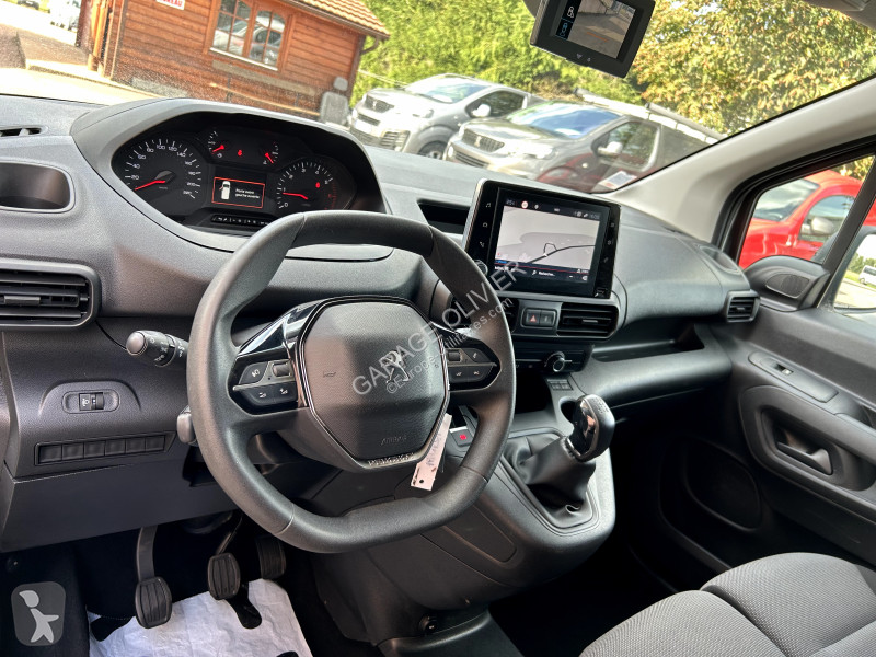 Furgoneta Peugeot Standard 650KG 1.5 Bluehdi...