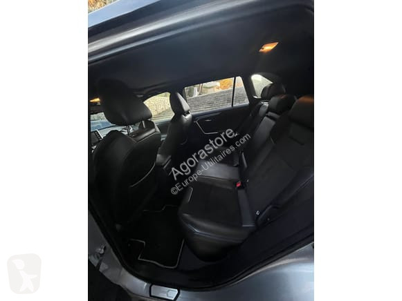 Véhicule utilitaire Toyota RAV4