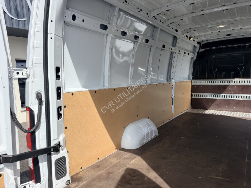 Bedrijfswagen Renault MASTER III FG R3500 L4H2...