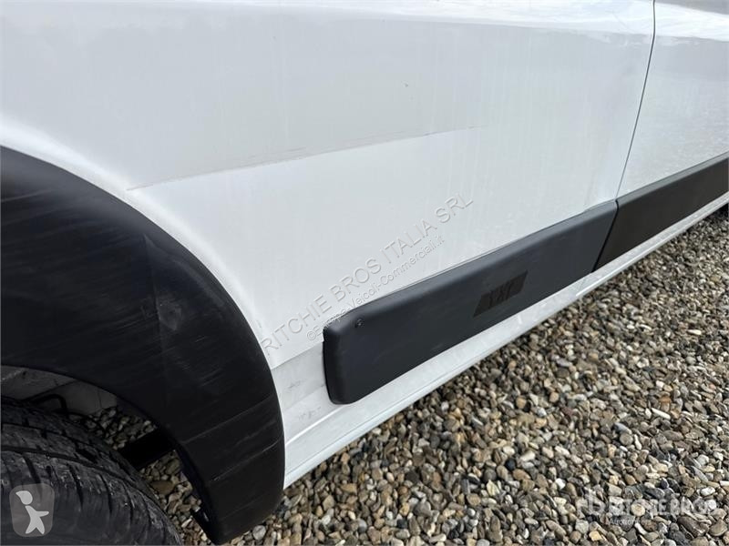Véhicule utilitaire Opel 2.2