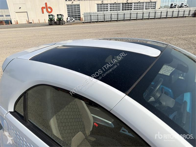 Коммерческий автомобиль  XEV Yoyo Electric...