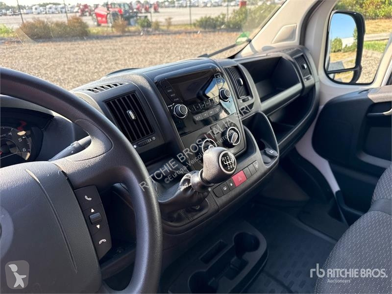 Véhicule utilitaire Opel