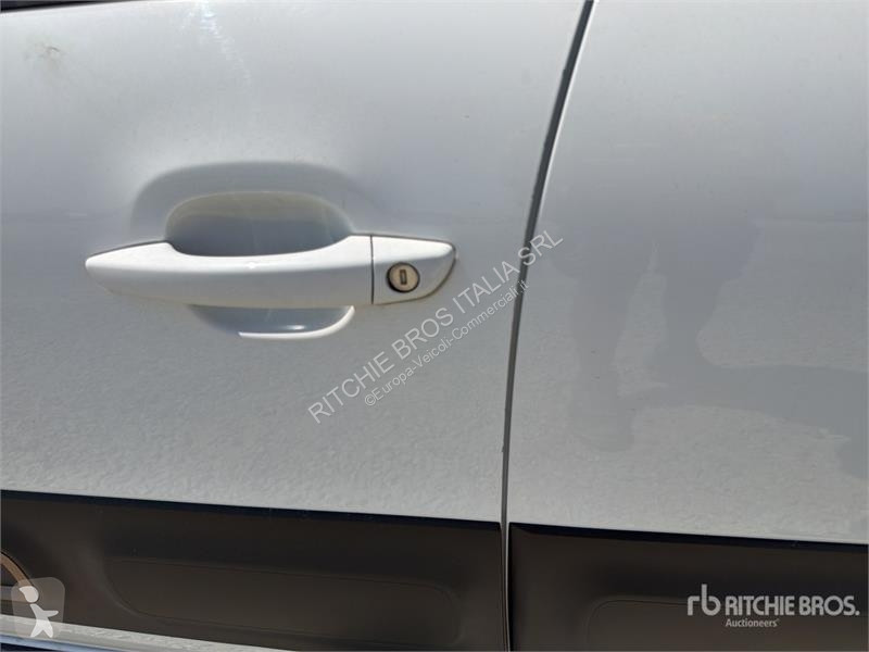 Комерційні автомобілі Citroën C3