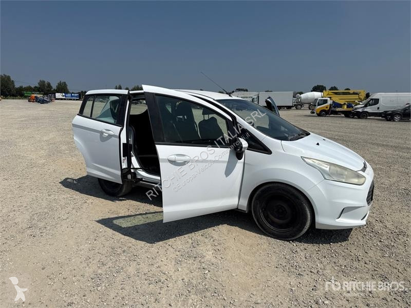Véhicule utilitaire Ford