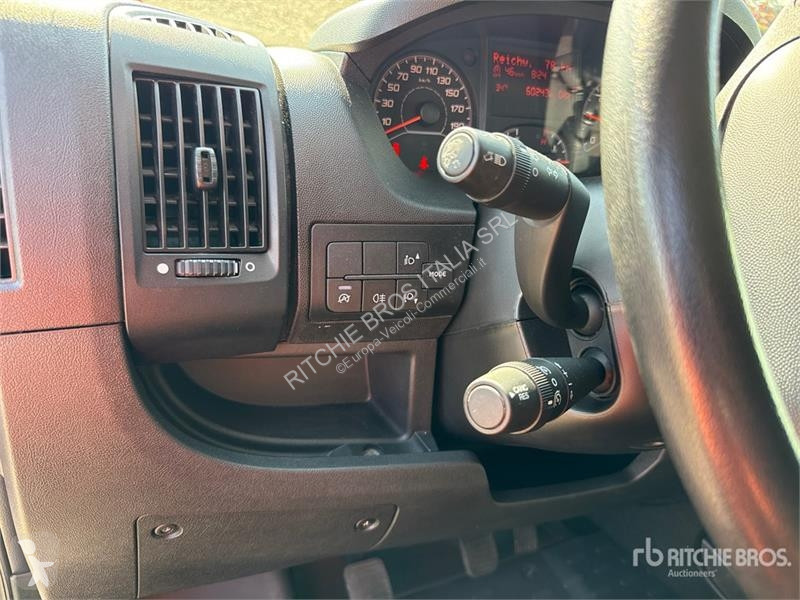 Véhicule utilitaire Opel 2.2 103 KW Mixto KA L4H2