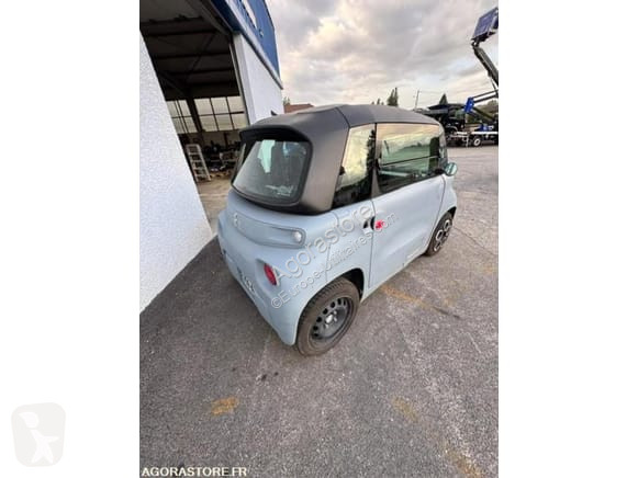 Véhicule utilitaire