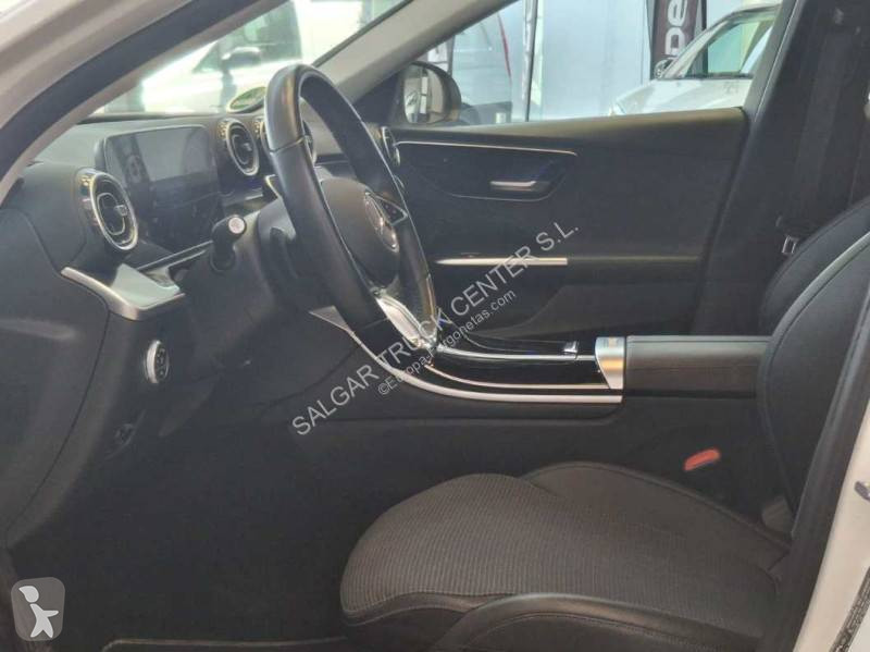 Комерційні автомобілі Mercedes 200