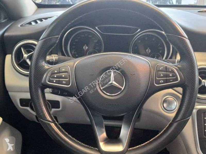 Furgoneta Mercedes