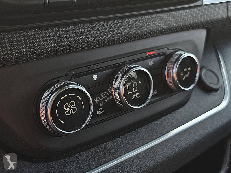 Лекотоварен автомобил Renault 2.0 DCI L2...