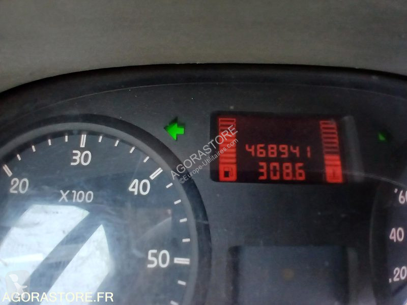 Комерційні автомобілі Renault MASTER