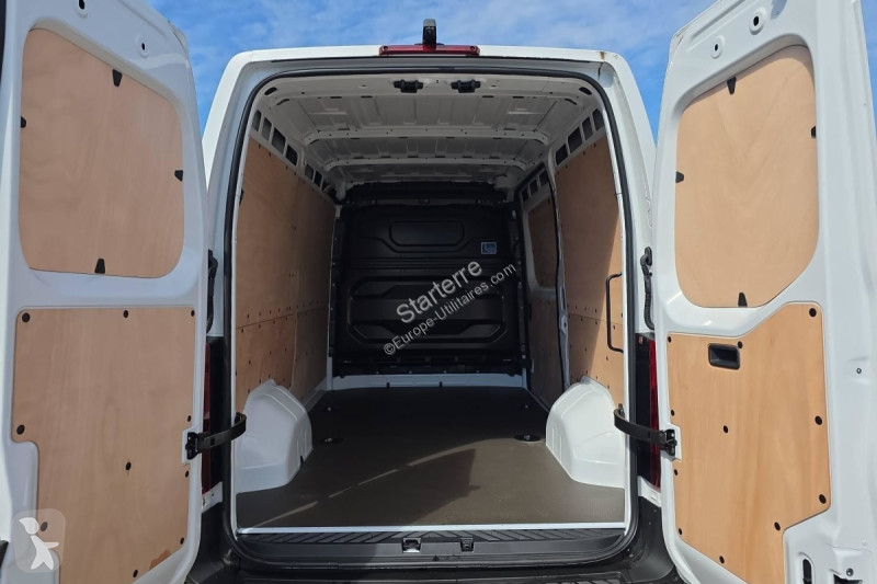 Véhicule utilitaire Renault Fourgon