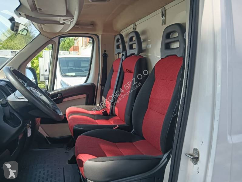 Лекотоварен автомобил Fiat 130 MJT