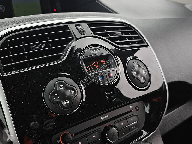 Лекотоварен автомобил Renault 1.5 L1 Automaat...