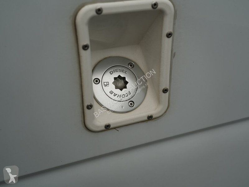 Furgoneta Renault 135PK