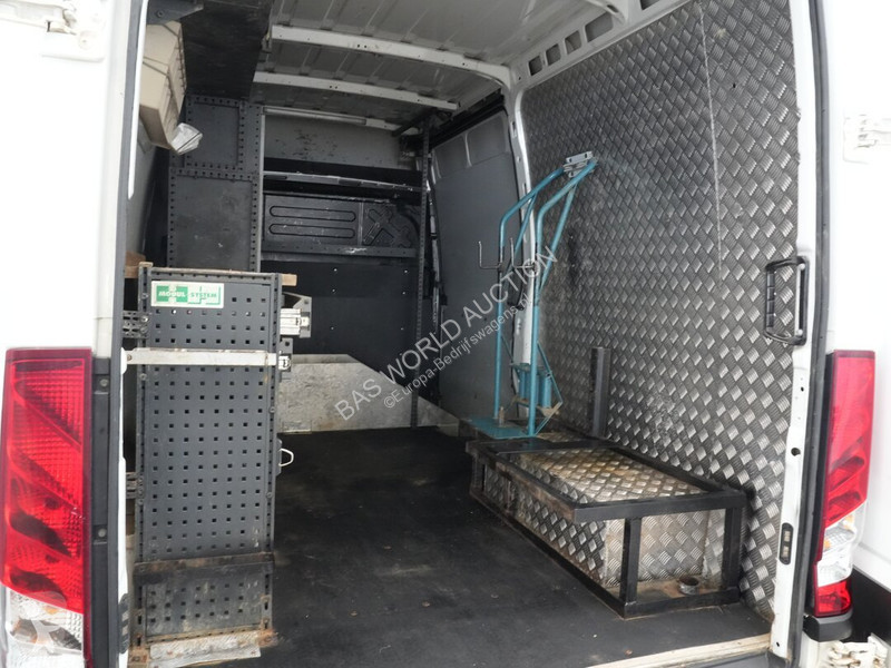 Furgoneta Iveco 35C13