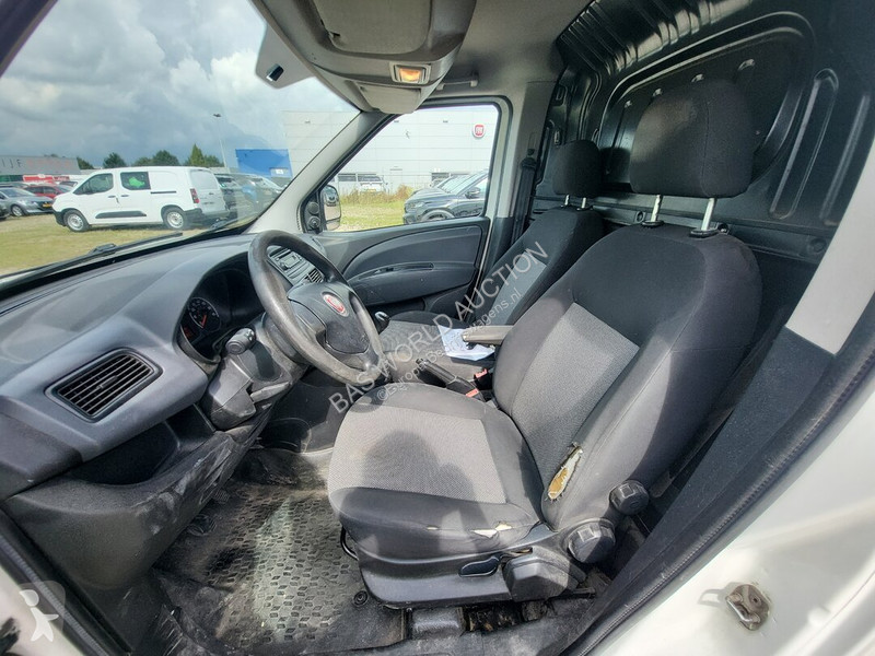 Лекотоварен автомобил Fiat 90pk