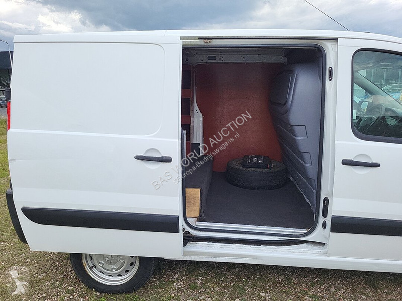 Furgoneta Peugeot 128pk