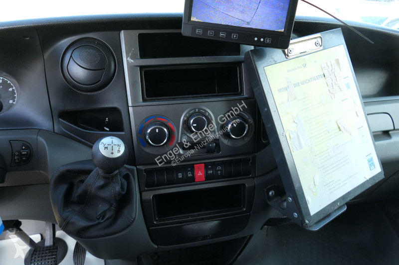 Коммерческий автомобиль Iveco Daily 35 S11 C30C...