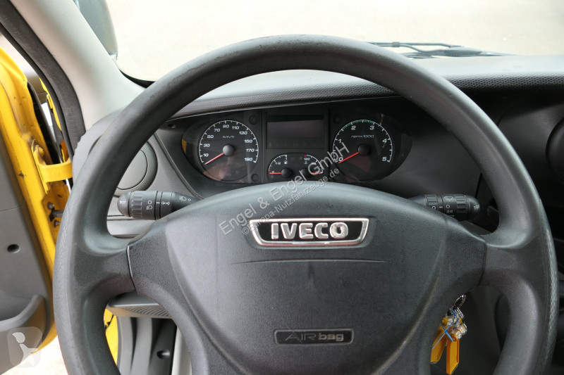 Коммерческий автомобиль Iveco Daily 35 S11 C30C...