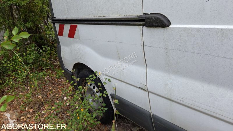 Лекотоварен автомобил Renault TRAFIC